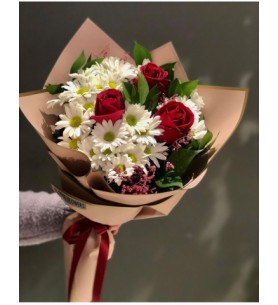 3 Adet Gül ve Papatyalar